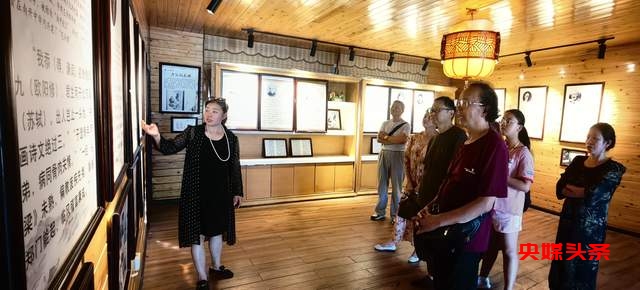 贵州省图书馆《乌蒙墨痕》布展结束,艺术家们踏上寻根问源文化之旅