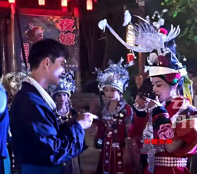 丹寨县:花海登山,夜嫁苗情,非遗文化燃爆这个春天!