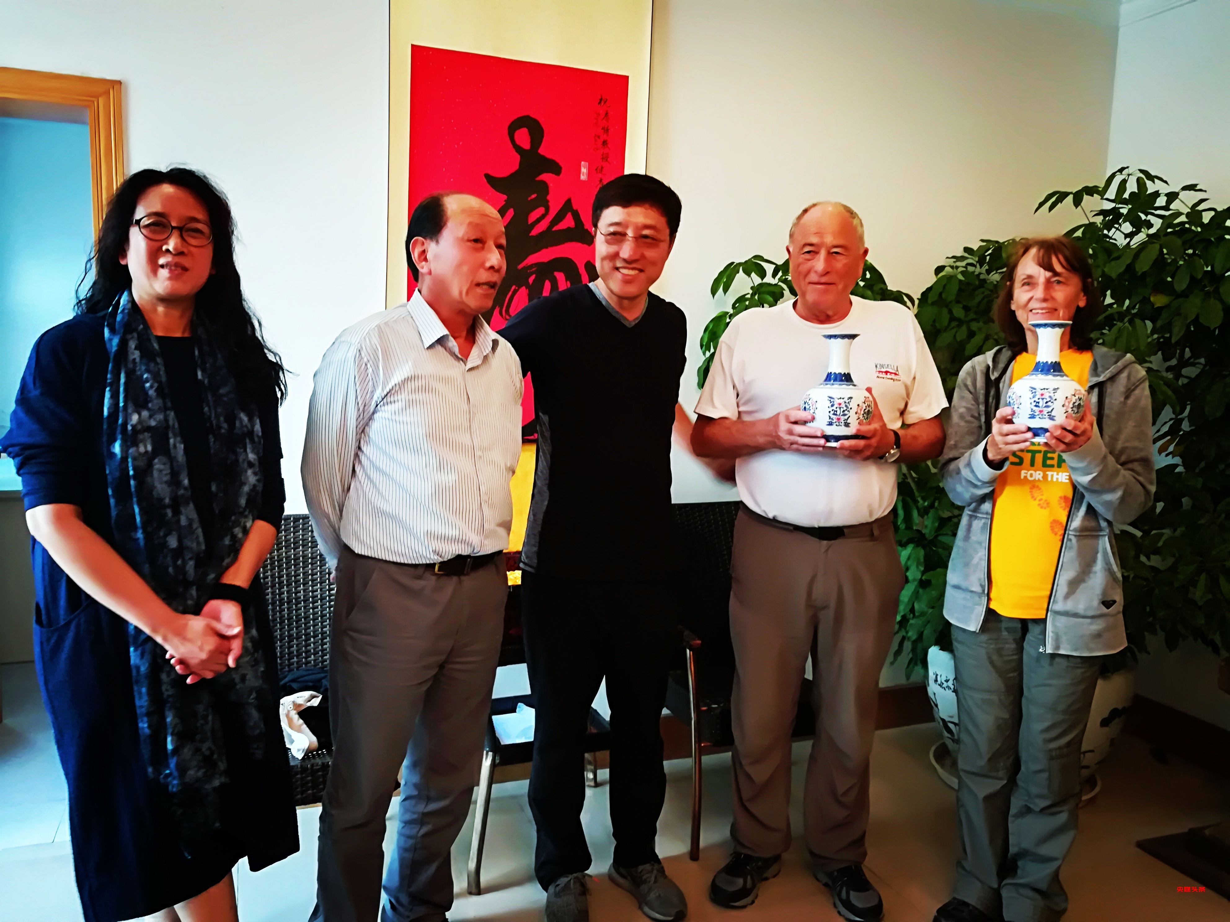 跨越千年的对话:陈子久用科学验证傣医古方奇迹