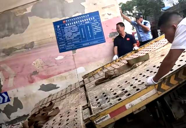 榕江洪灾大救援:团结之光穿透阴霾,照亮希望之路