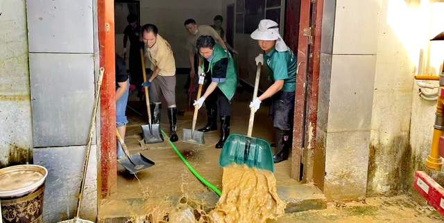 榕江洪灾大救援:团结之光穿透阴霾,照亮希望之路