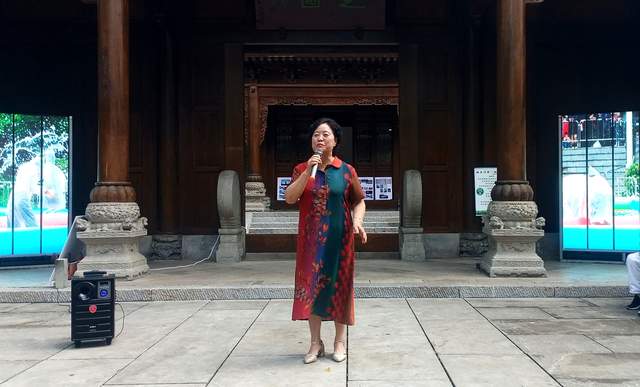 非遗传承新篇章：贵阳学生颖拓展惊艳艺术圈