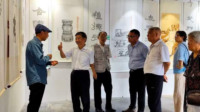 非遗传承新篇章：贵阳学生颖拓展惊艳艺术圈